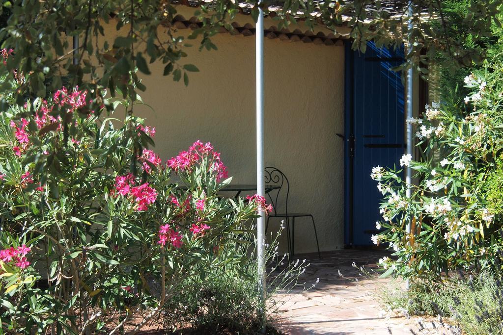 Le Mas Du Rouquan Bed and Breakfast Vidauban Εξωτερικό φωτογραφία